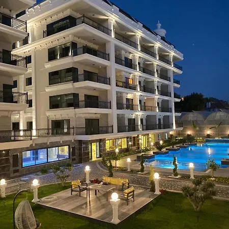 Toprak Palace Apartamento *